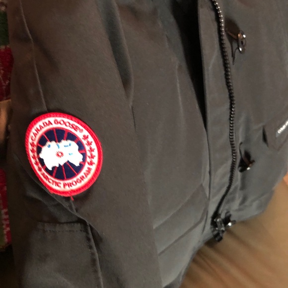 Canada goose women’s bomber - Picture 4 of 5